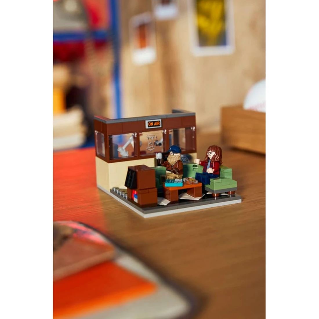 레고 기묘한 이야기: WSQK 라디오 방송국 40891