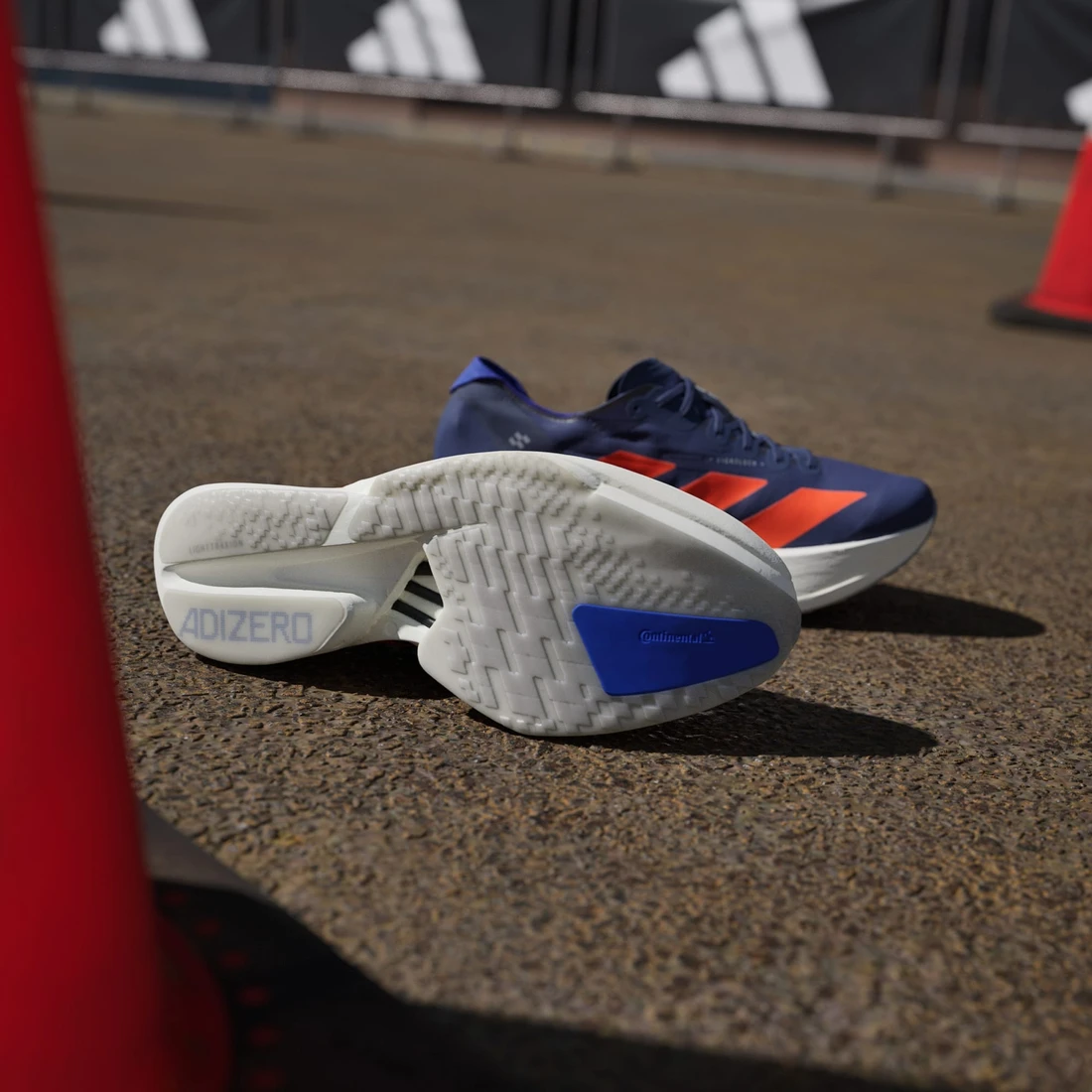 아디다스 아디제로 아디오스 프로 4 다크 블루 임팩트 오렌지 JR6370