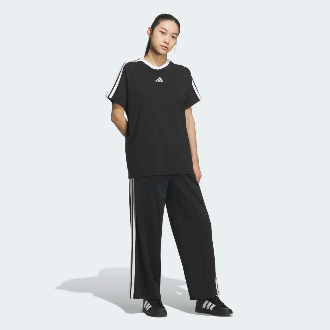 아디다스 트라이콧 루즈 핏 스트레이트 오픈 헴 팬츠 KQ9271