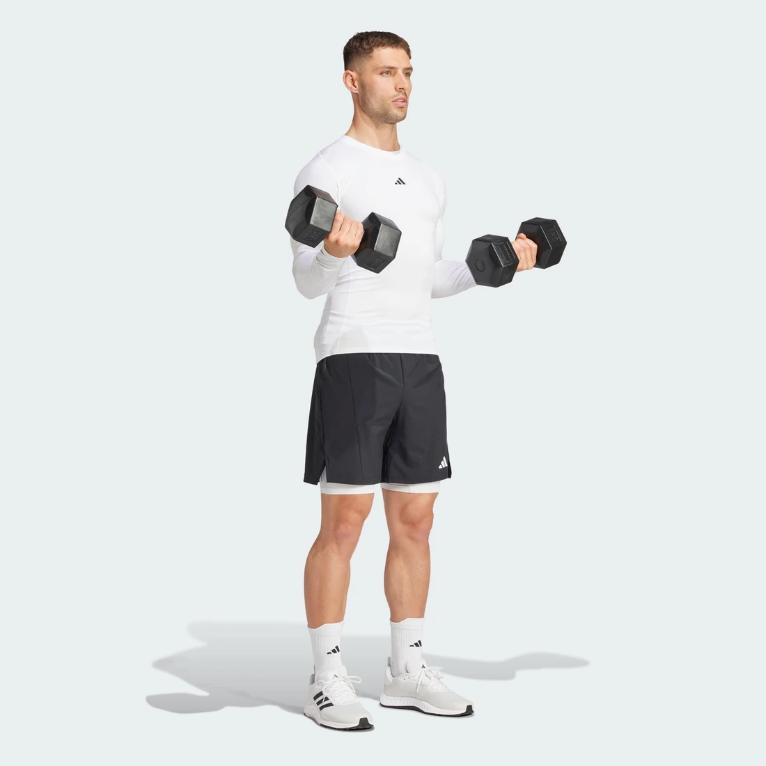 아디다스 테크핏 컴프레션 트레이닝 긴팔 티셔츠 JE6703