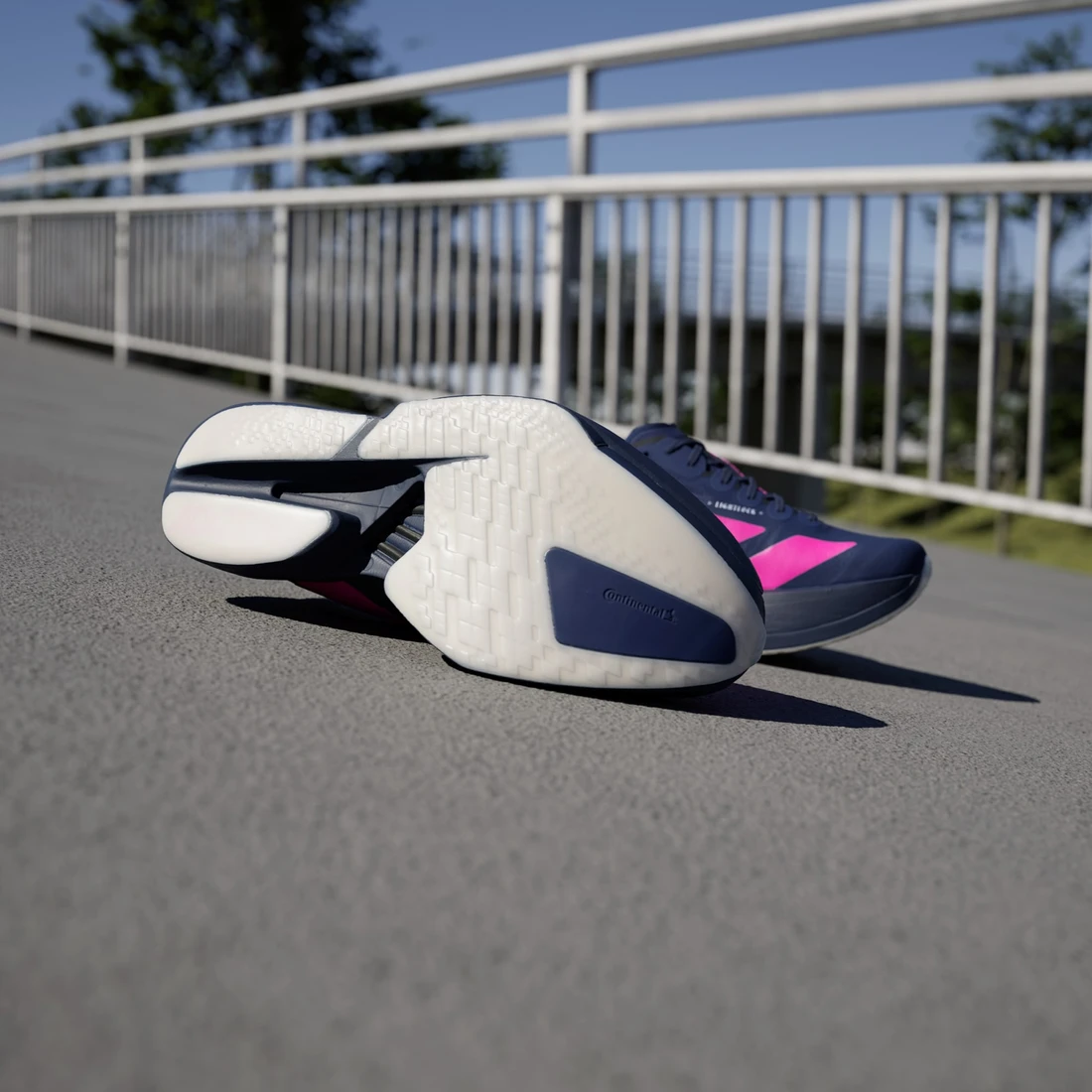 아디다스 아디제로 아디오스 프로 4 다크 블루 쇼크 핑크 JR4946