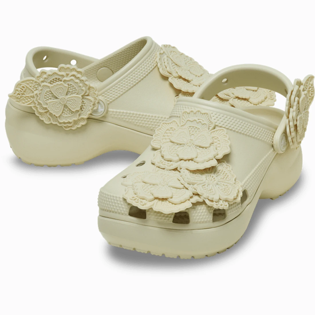 크록스 클래식 플랫폼 레이스 플로럴 클로그 본 212984-2Y2