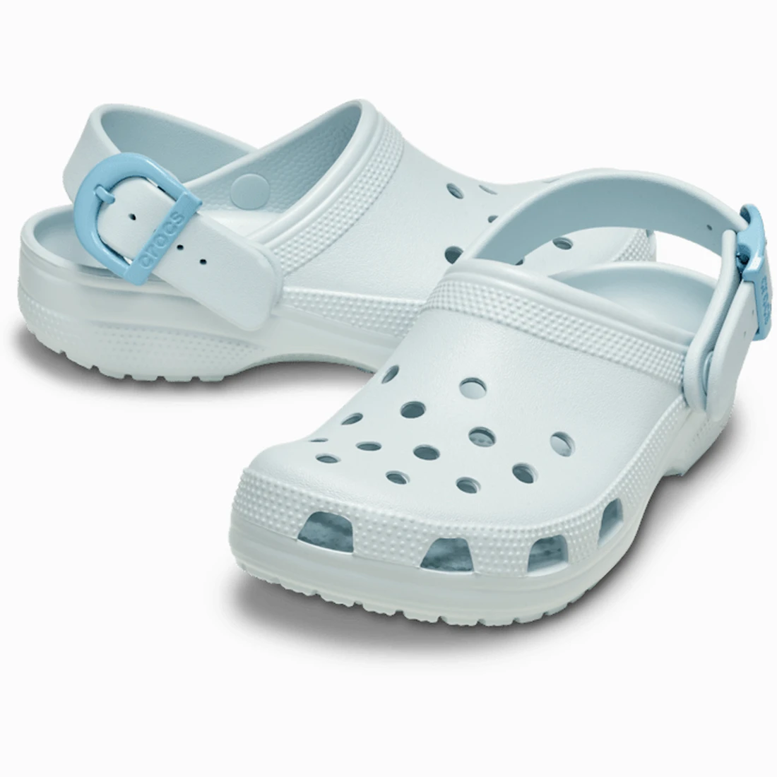 크록스 클래식 에나멜 버클 클로그 베이퍼 아이스 213347-5EA