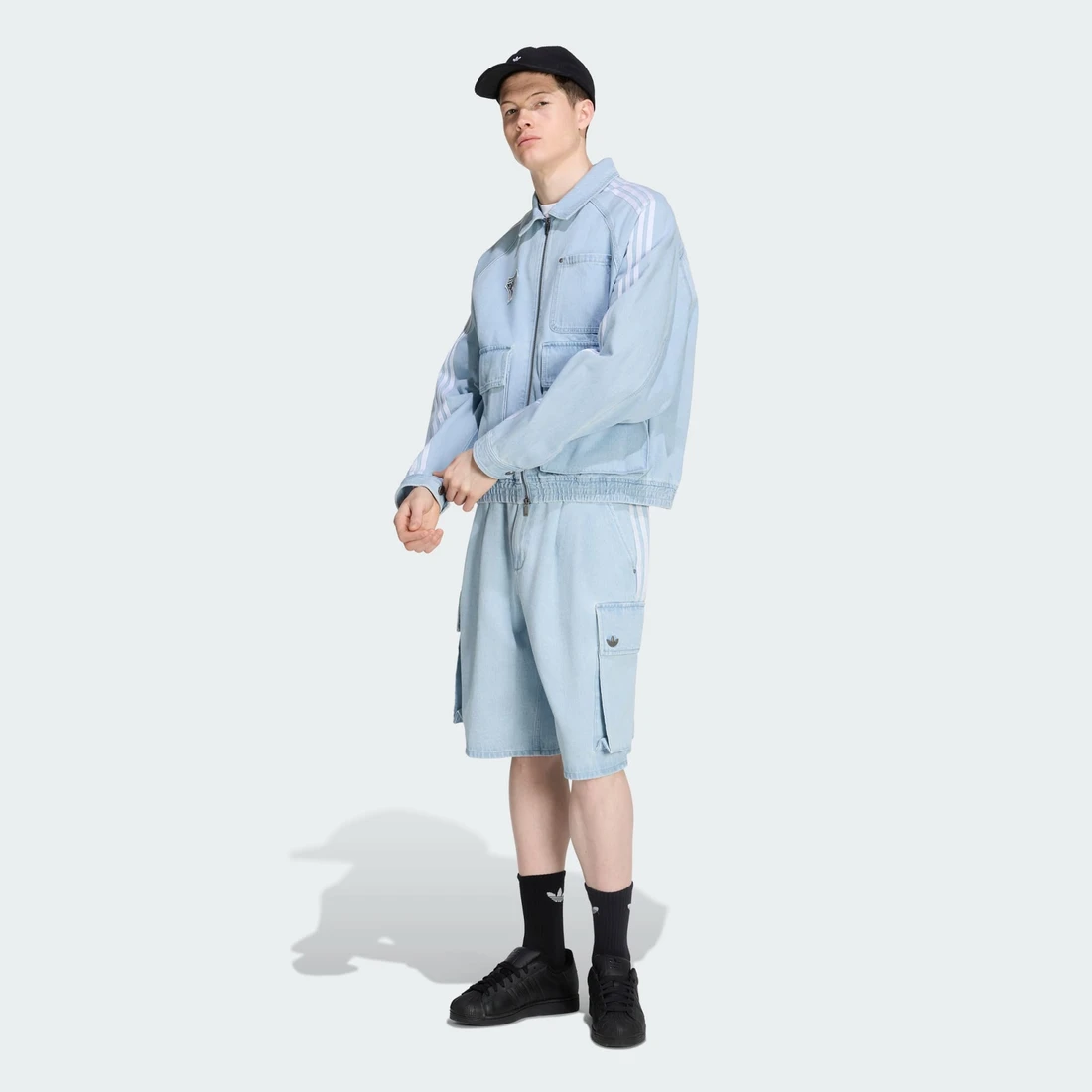 아디다스 아딜레늄 5.0 데님 카고 쇼츠 라이트 블루 - KR 사이즈 KX4823