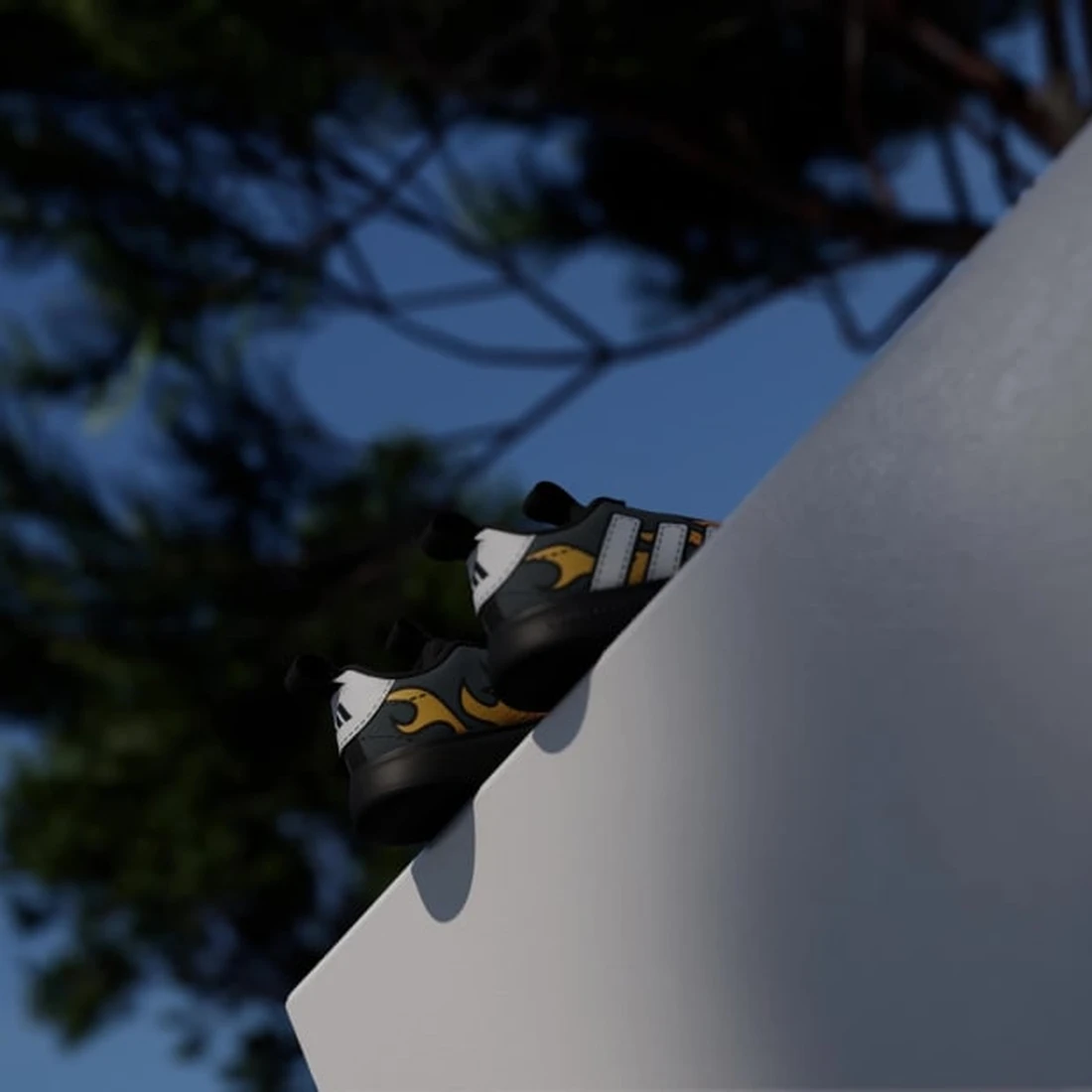 아디다스 BUBBLECOMFY SHOES INFANTS HP3642