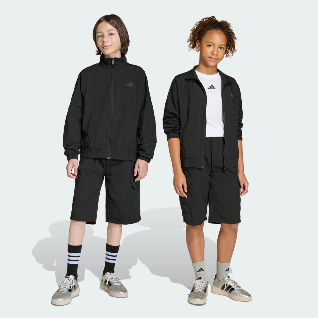 아디다스 퓨처 아이콘 우븐 카고 쇼츠 KA0390