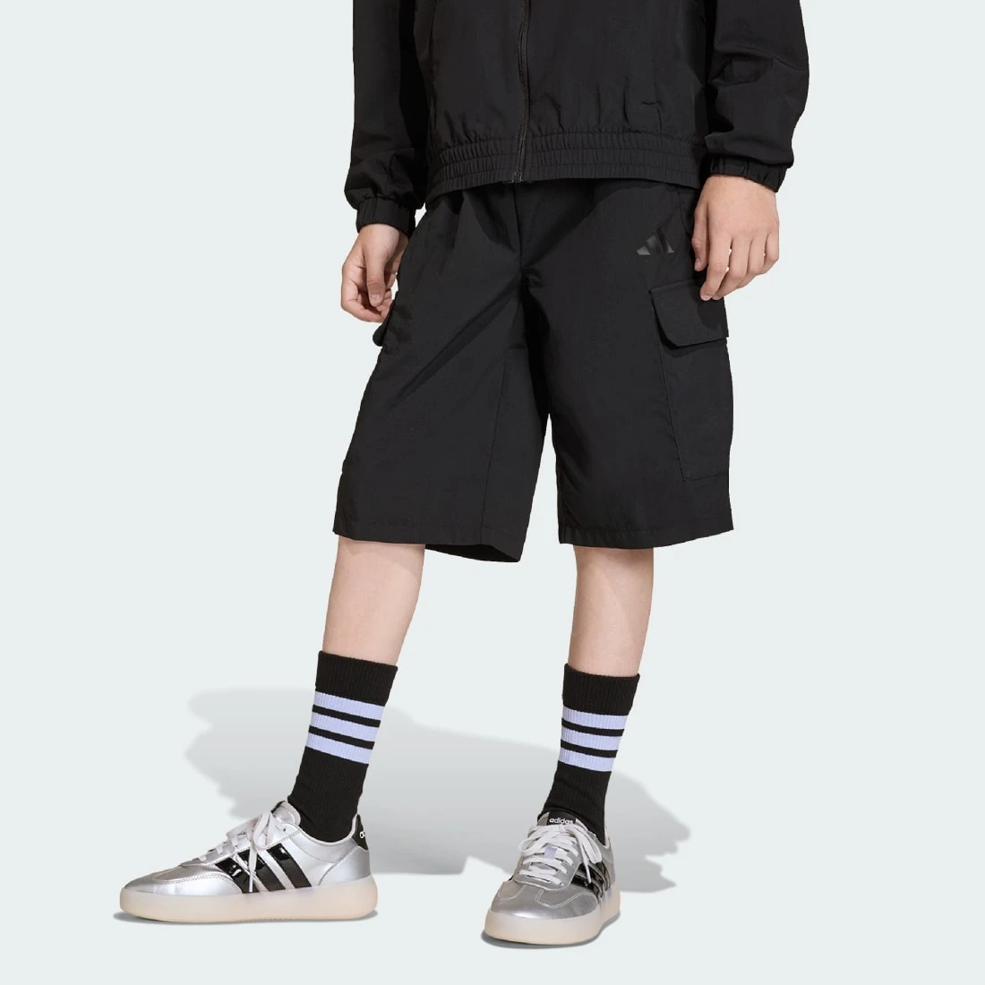 아디다스 퓨처 아이콘 우븐 카고 쇼츠 KA0390