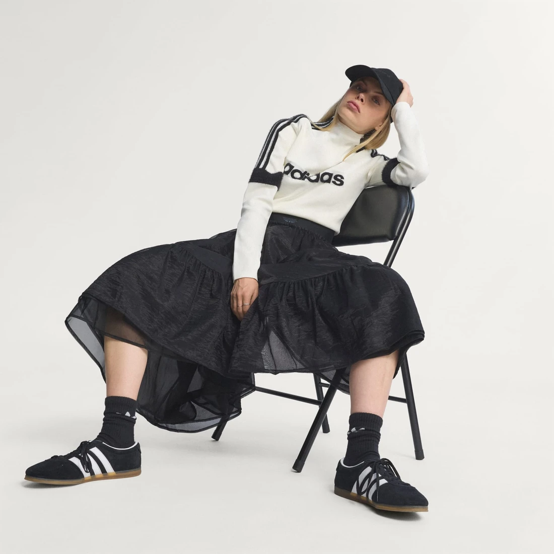 아디다스 프리미엄 오리지널스 롱 슬리브 티셔츠 오프 화이트 - KR 사이즈 우먼스 JW2524