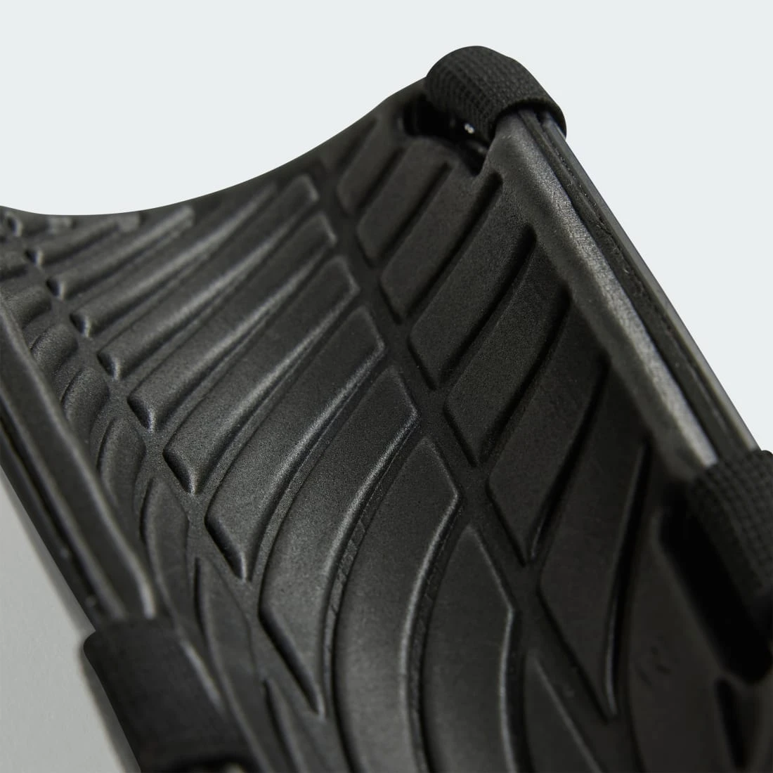 아디다스 티로 트레이닝 정강이 보호대 JG8779