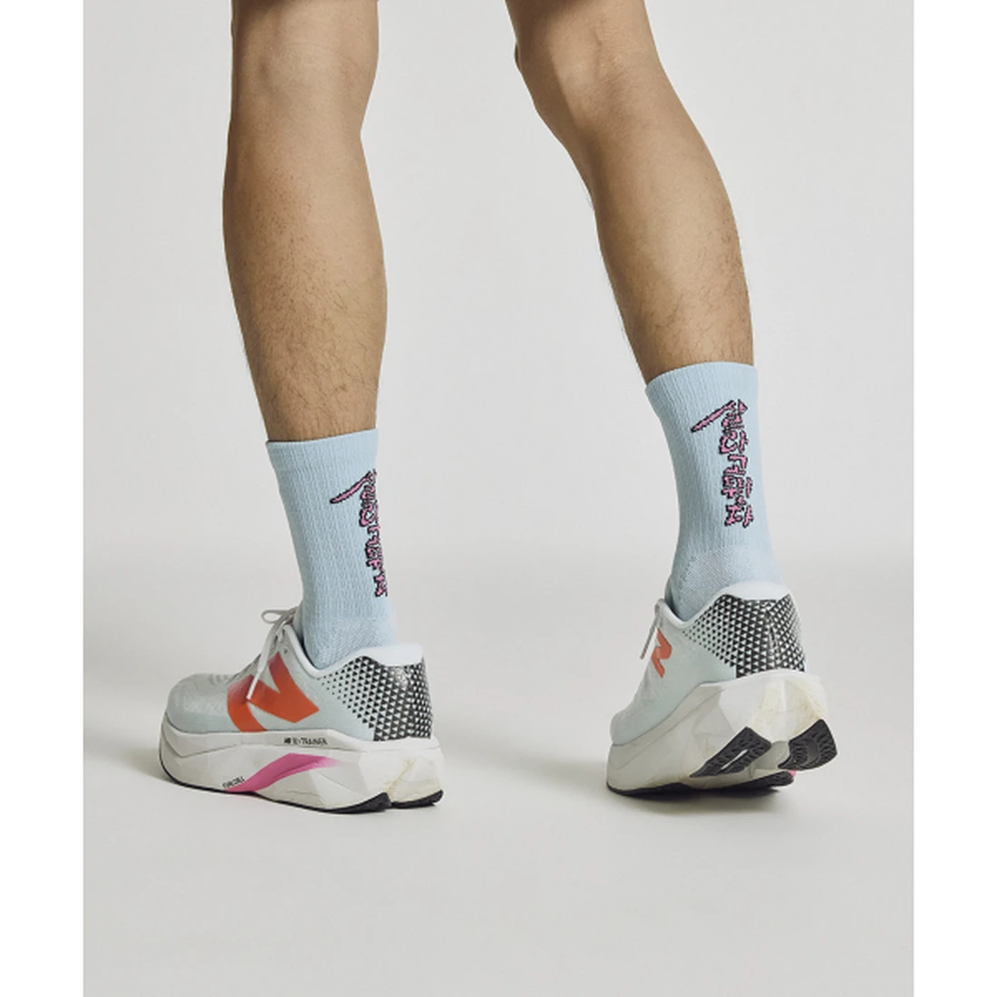 기안84 x 뉴발란스 살라고뛴다 드라이쿨 논슬립 크루삭스 L 블루 NBGEGSA401-51