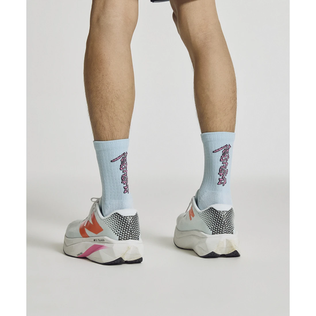 기안84 x 뉴발란스 살라고뛴다 드라이쿨 논슬립 크루삭스 L 블루 NBGEGSA401-51