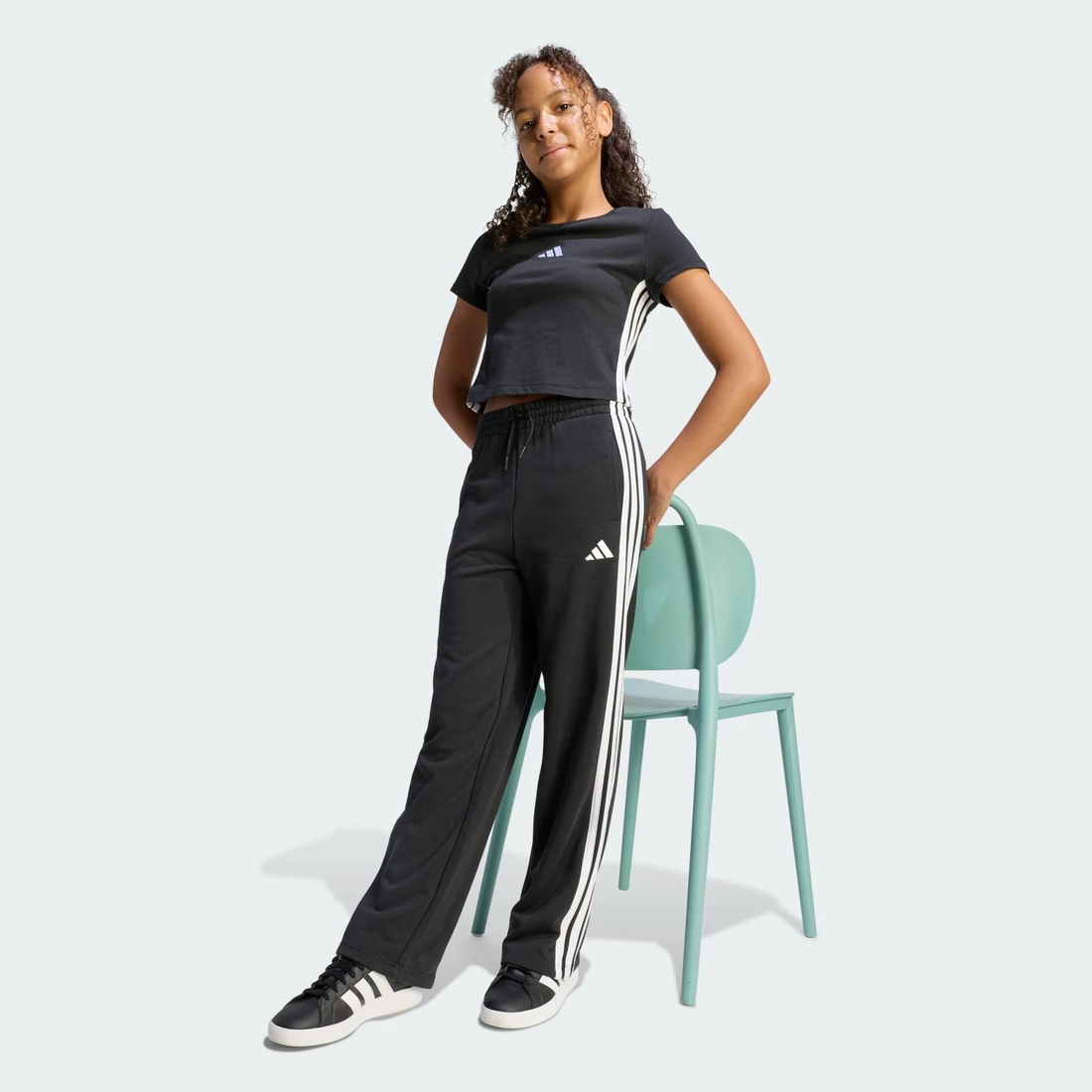 아디다스 에센셜 팬츠 JZ3689