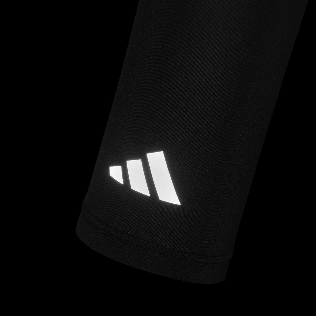 아디다스 클라이마쿨 UV 암 슬리브(손목 길이) KF0441