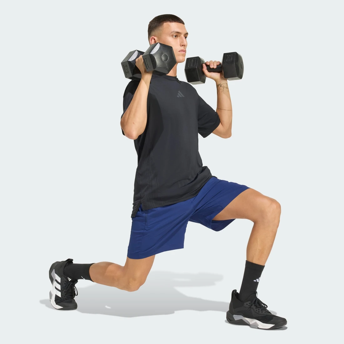 아디다스 워크아웃 에센셜 베이스 우븐 쇼츠 KD2947