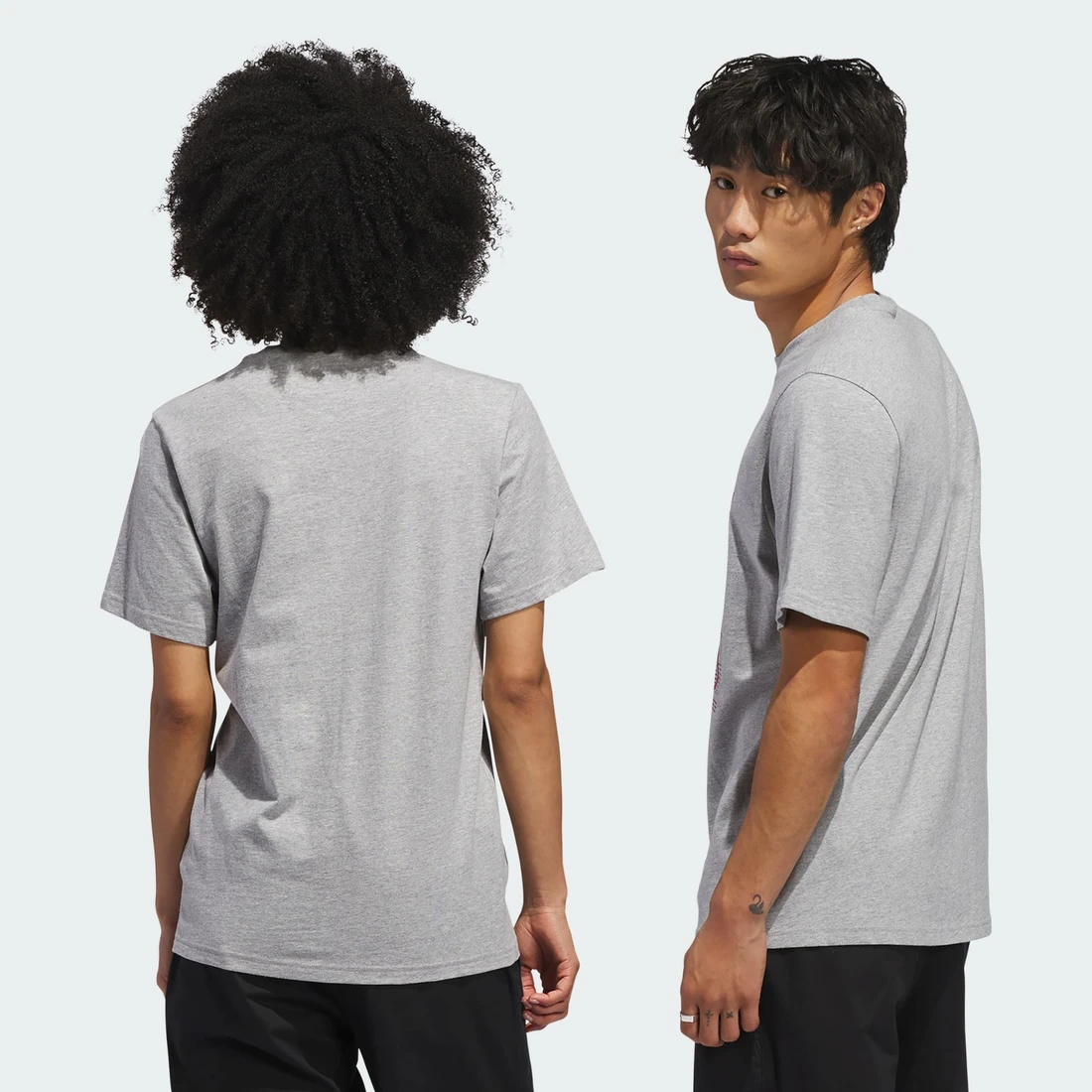 아디다스 SKATEBOARDING STAIRS CORPO SOLUTIONS 티 KC2256