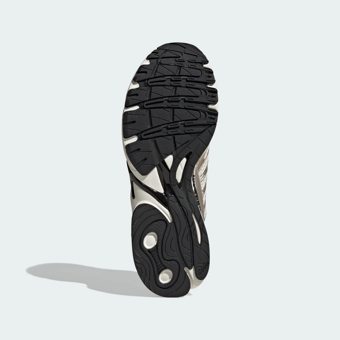 아디다스 아디스타 컨트롤 3 클라우드 화이트 오프 화이트 KI3500