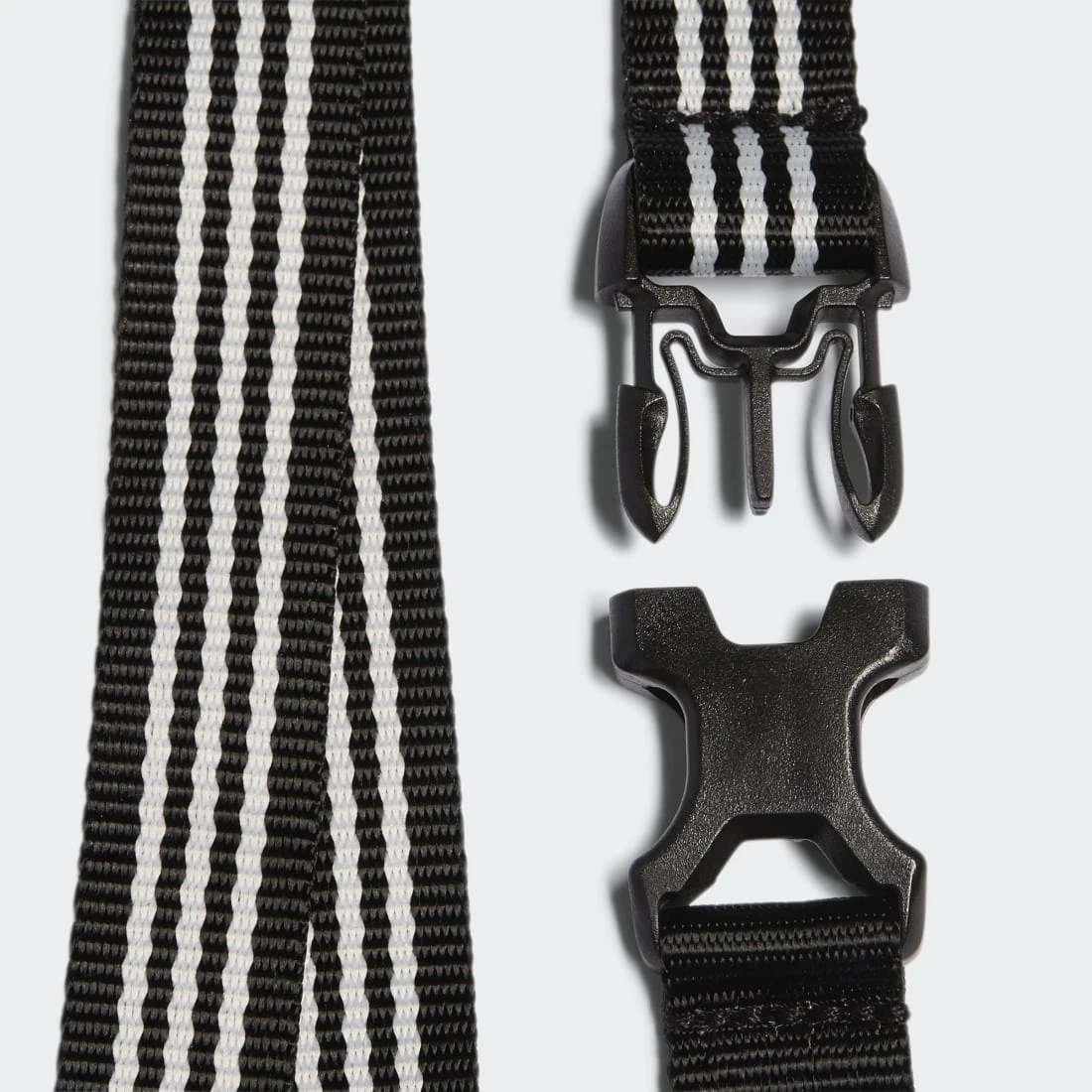 아디다스 랜야드 ED1757