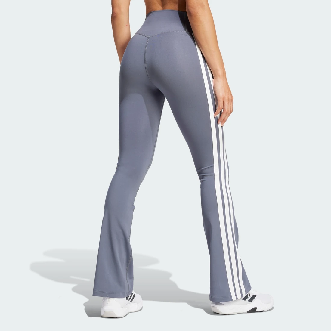 아디다스 옵티메 에센셜 3-스트라이프 플레어드 레깅스 JE2939