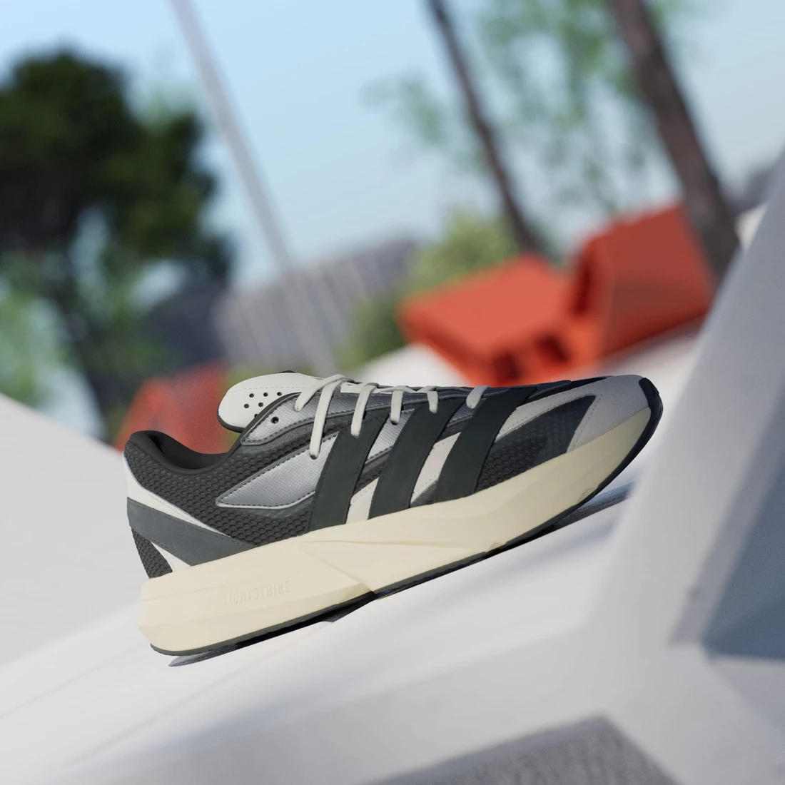 아디다스 라이트블레이즈 코어 블랙 아이언 메탈릭 JR7214