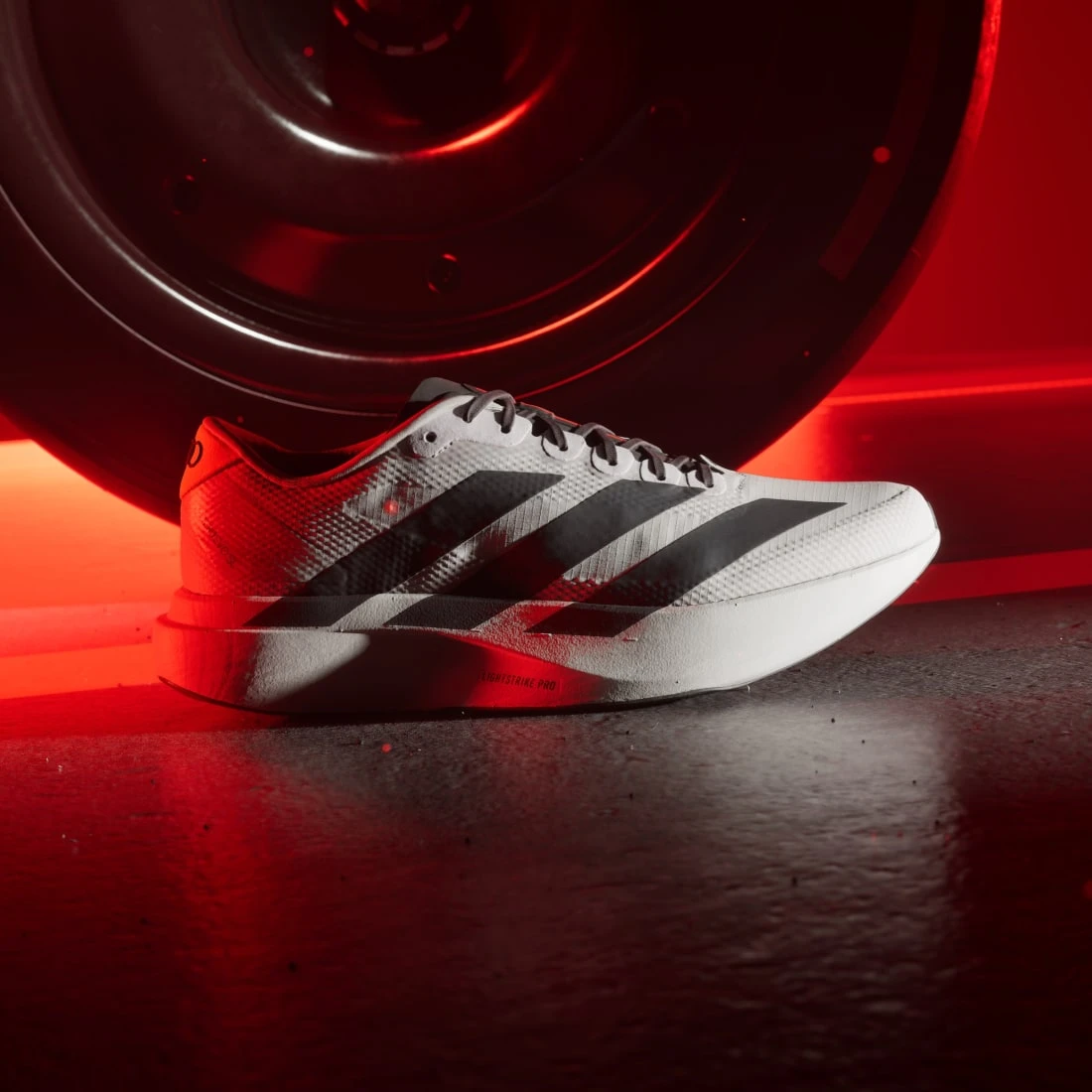 아디다스 x 아우디 아디제로 EVO SL 초크 펄 유틸리티 블랙 KJ3670