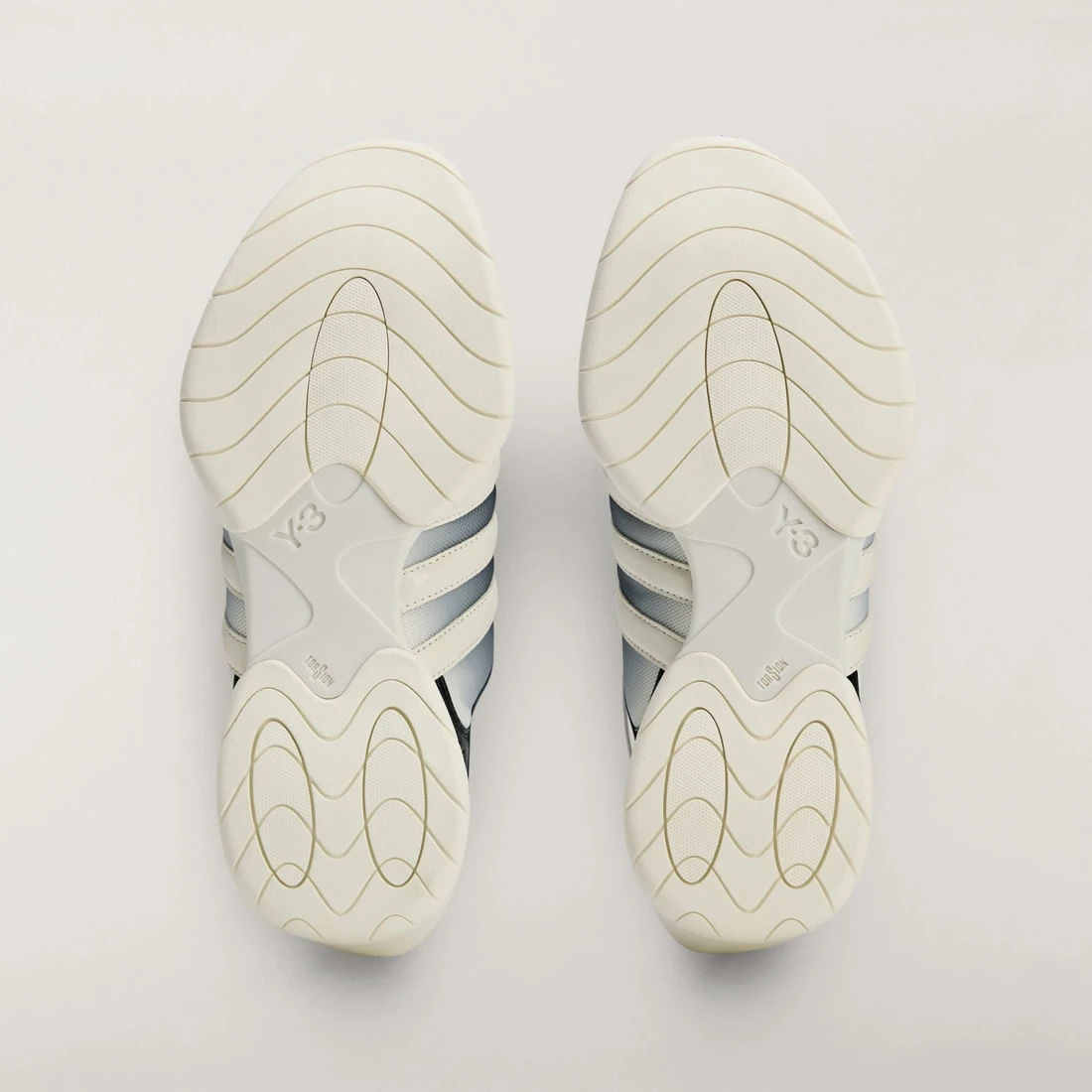 Y-3 레귤러 뮬 블랙 오프 화이트 KI6981