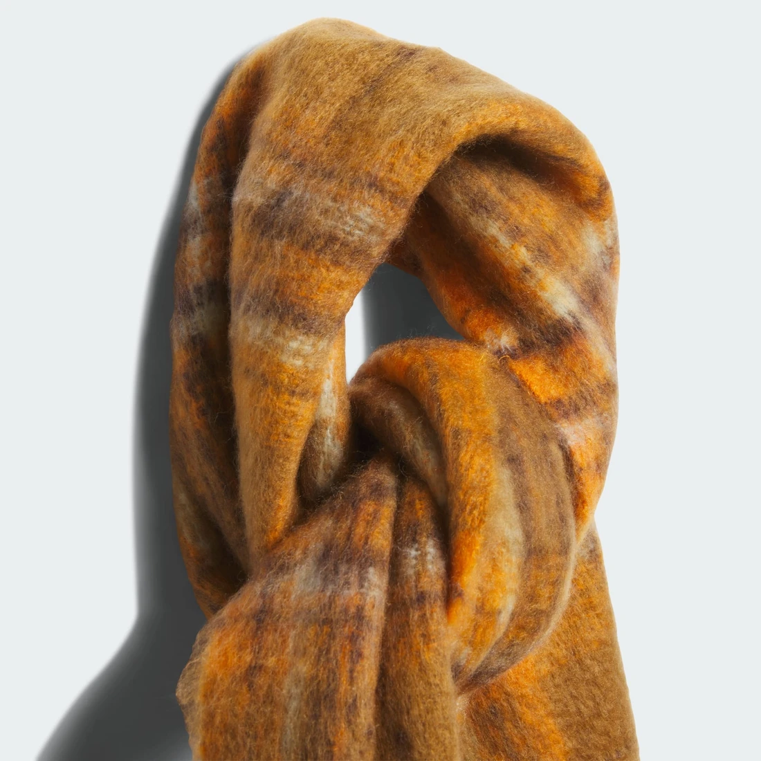 아디다스 오리지널스 체크 스카프 IA8908