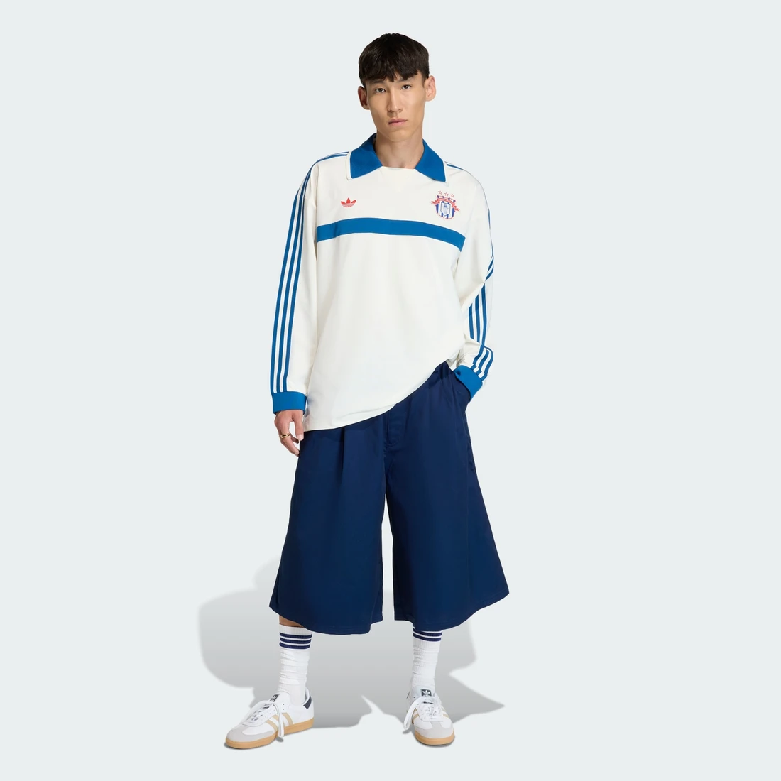 아디다스 프리미엄 에센셜 워크웨어 와이드 쇼츠 KD0587