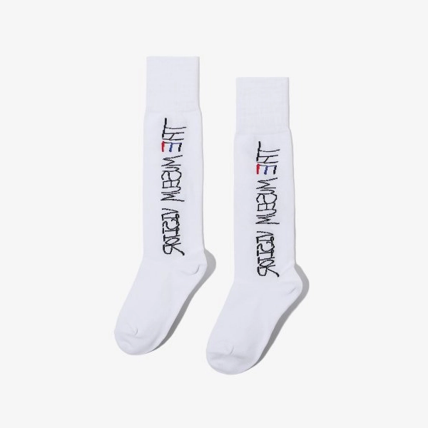 더 뮤지엄 비지터 x 휠라 HE(ART) 삭스 화이트 1100FS3SCF5C01XWHI