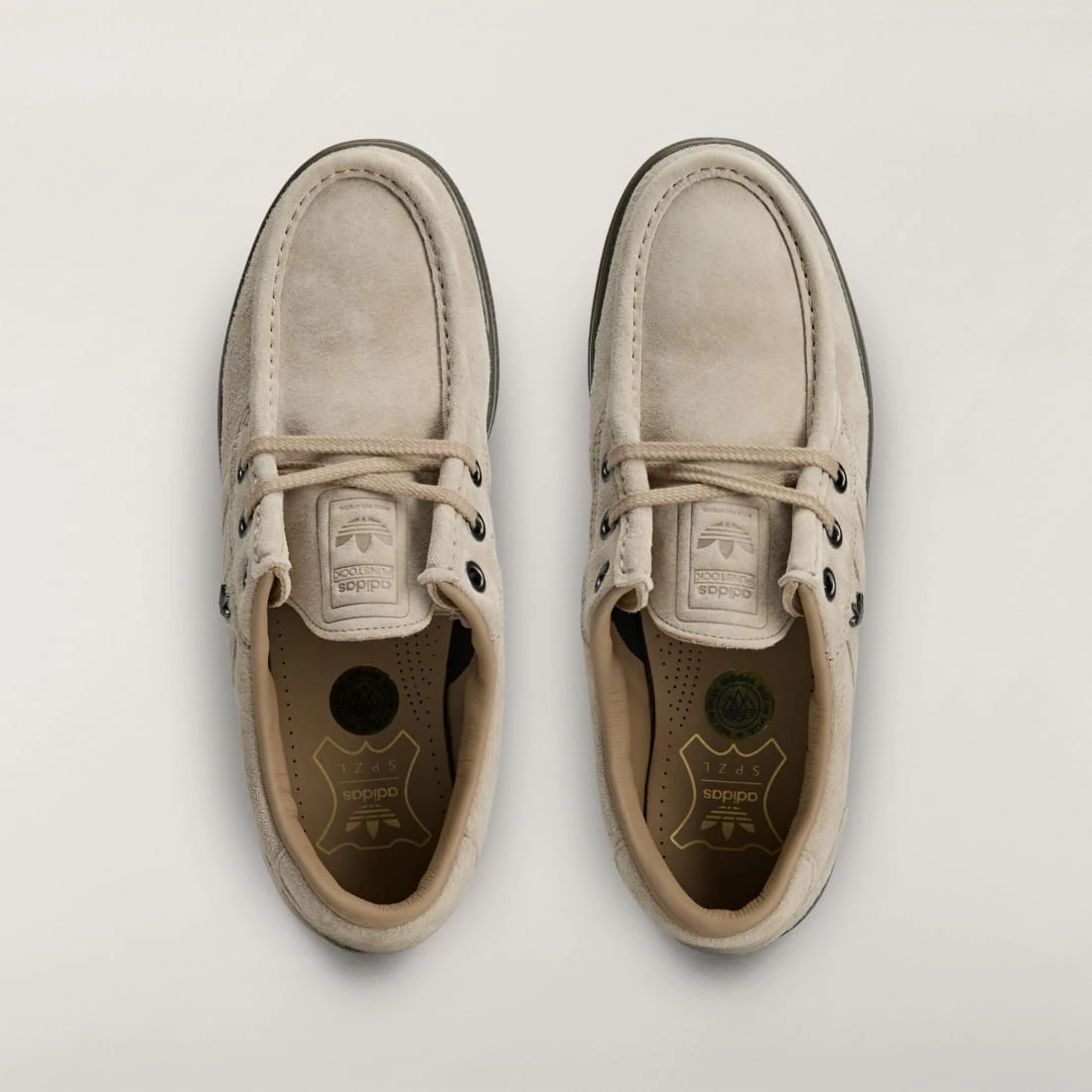 아디다스 PUNSTOCK SPZL KK3672