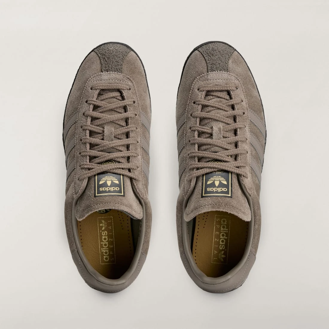 아디다스 MENDACINO SPZL KK3671