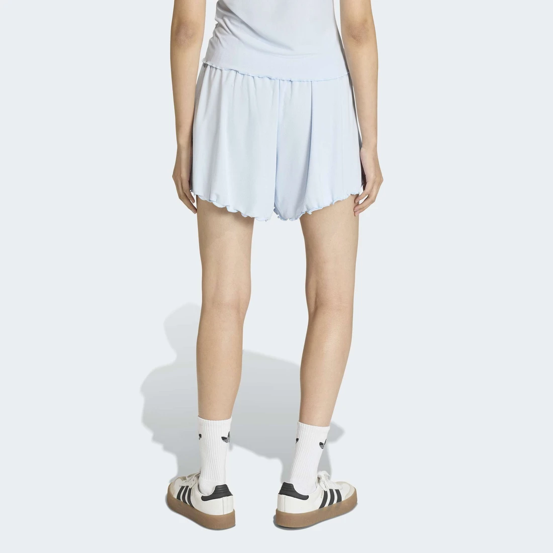 아디다스 Ess Shorts KE1104