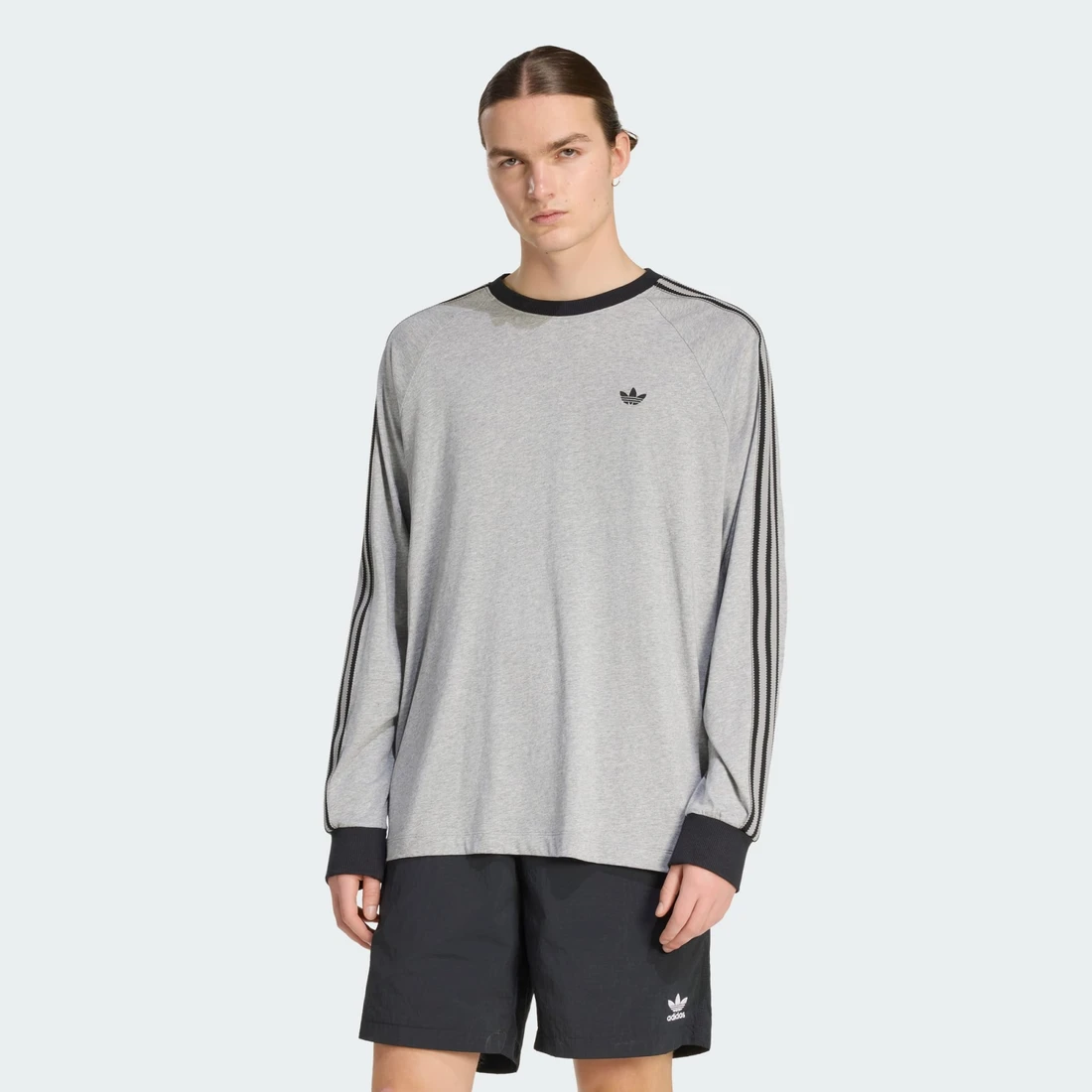 아디다스 오리지널스 캘리 티셔츠 미디움 그레이 헤더 - KR 사이즈 KV4703