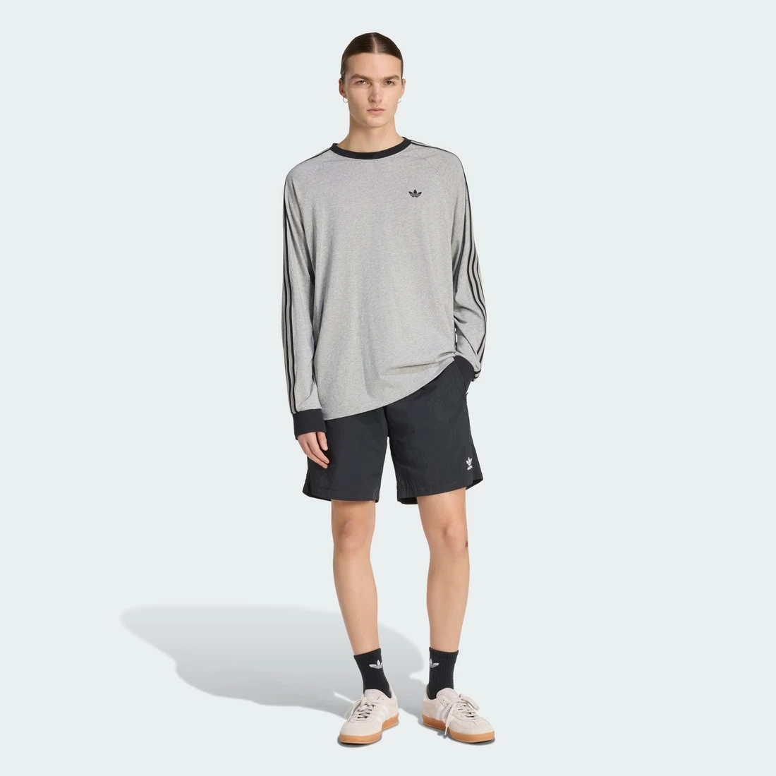 아디다스 오리지널스 캘리 티셔츠 미디움 그레이 헤더 - KR 사이즈 KV4703
