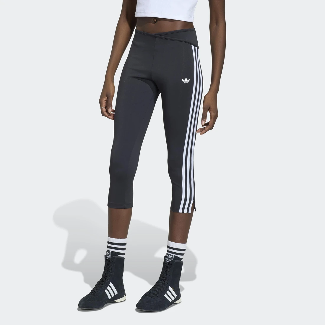 아디다스 아딜레늄 5.0 카프리 팬츠 블랙 - KR 사이즈 우먼스 KX0638