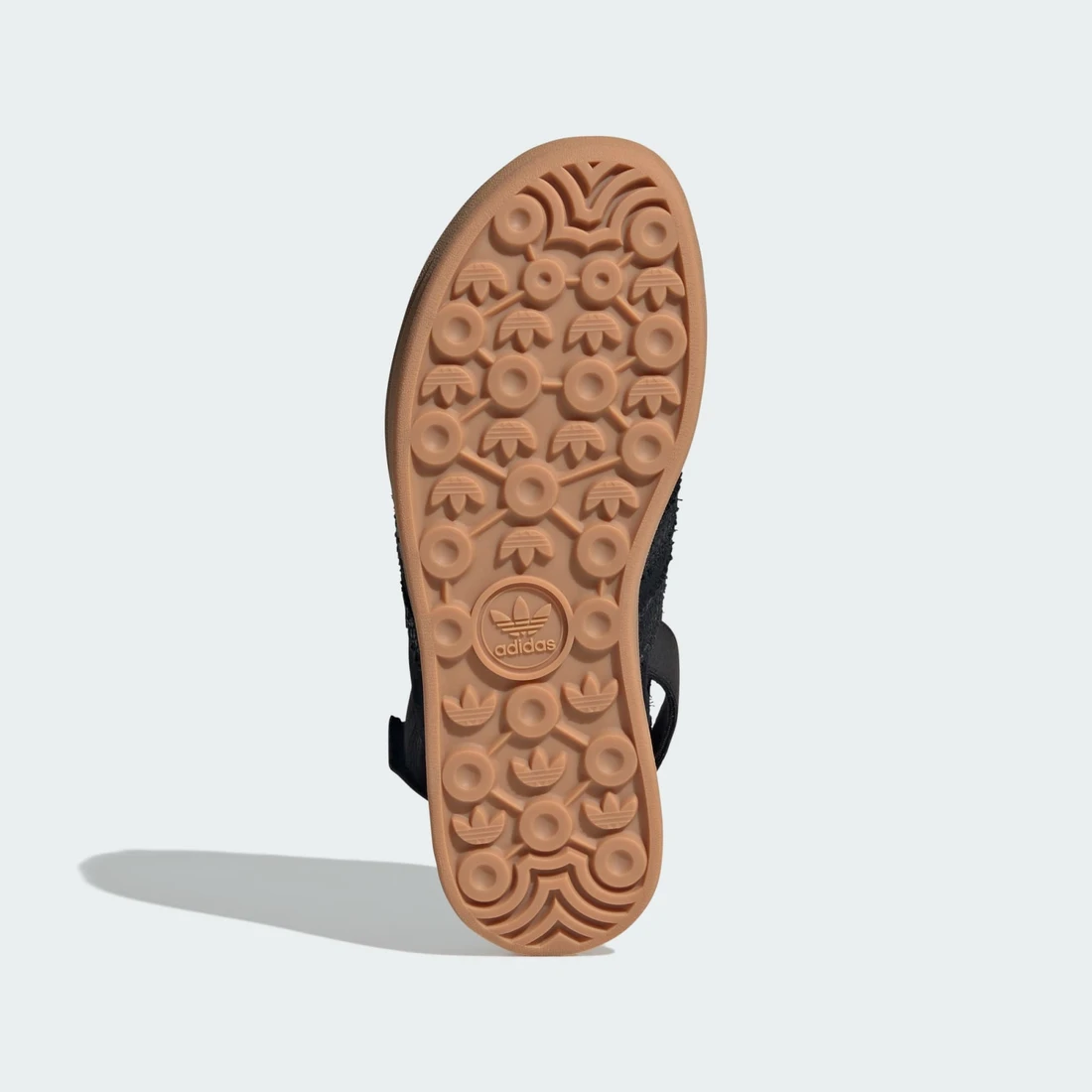 아디다스 가젤 볼드 샌들 HQ4688