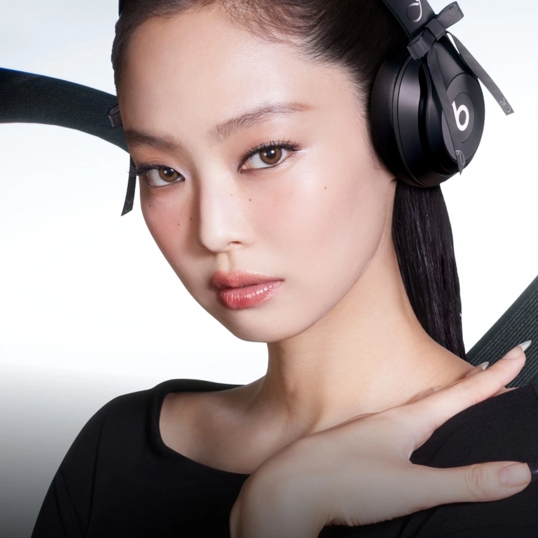 제니 x 비츠 솔로 4 오닉스 블랙 MJ2E4