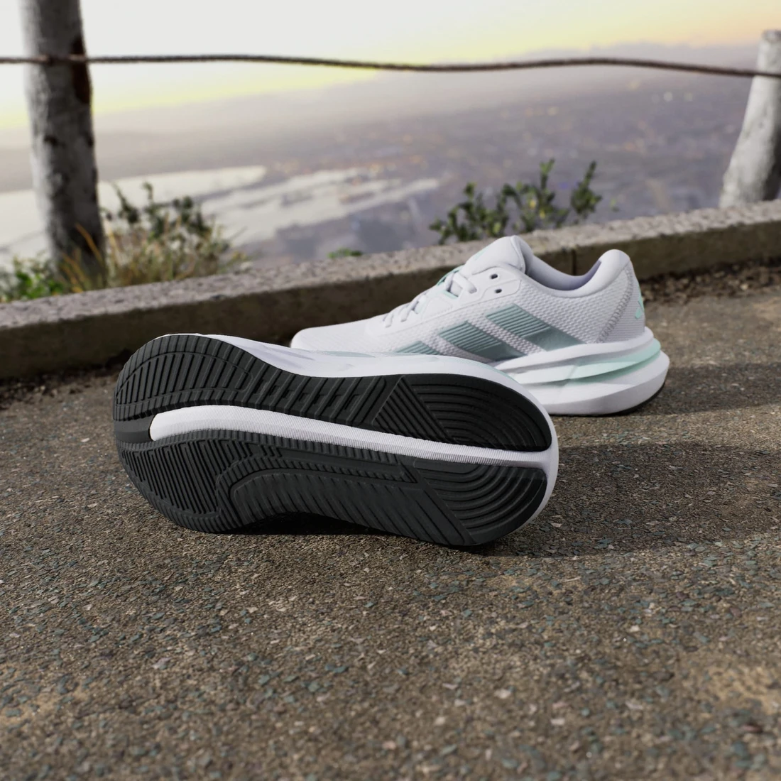 아디다스 갤럭시 7 클라우드 화이트 매직 그레이 멧 우먼스 JP6601