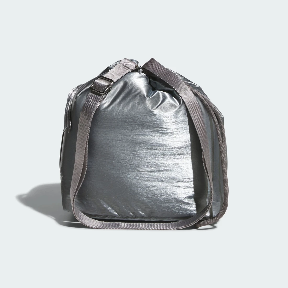 아디다스 메탈 스몰 백 KE7470