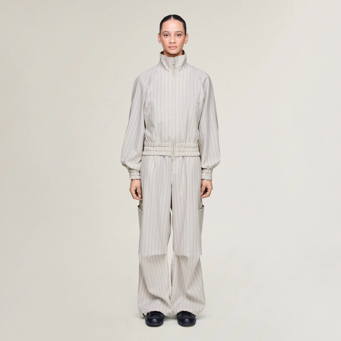 Y-3 핀스트라이프 UT 스트레이트 레그 팬츠 초크 펄 우먼스 KH0472