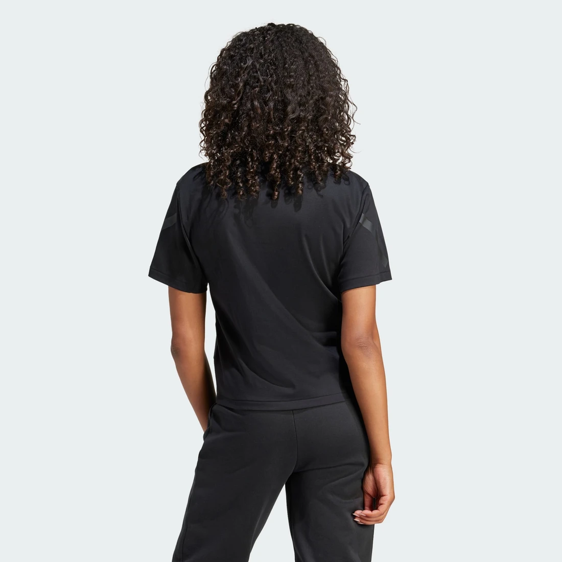 아디다스 Z.N.E. 티셔츠 블랙 - US 사이즈 우먼스 JE7846