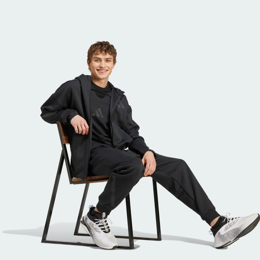 아디다스 Z.N.E 풀집 후드 트랙 자켓 블랙 - KR 사이즈 JE7538