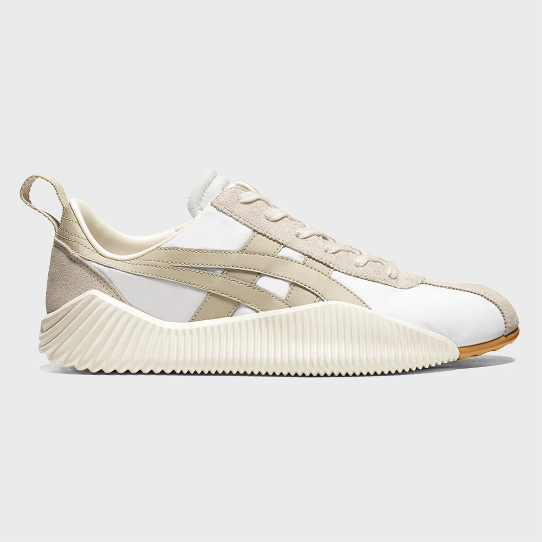 오니츠카 타이거 아크로마운트 크림 퍼티 1183B257-104