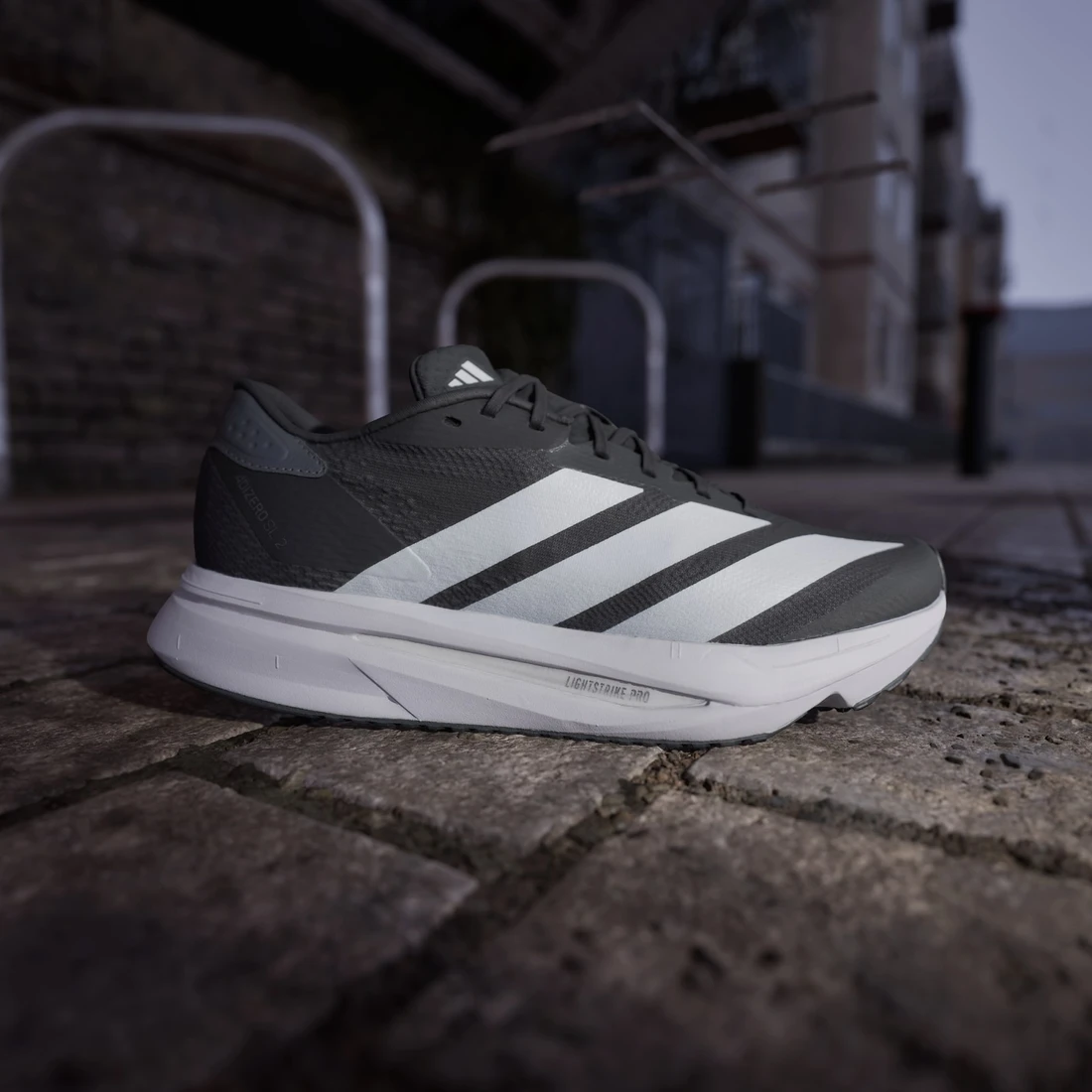 아디다스 아디제로 SL2 코어 블랙 클라우드 화이트 우먼스 JI2994