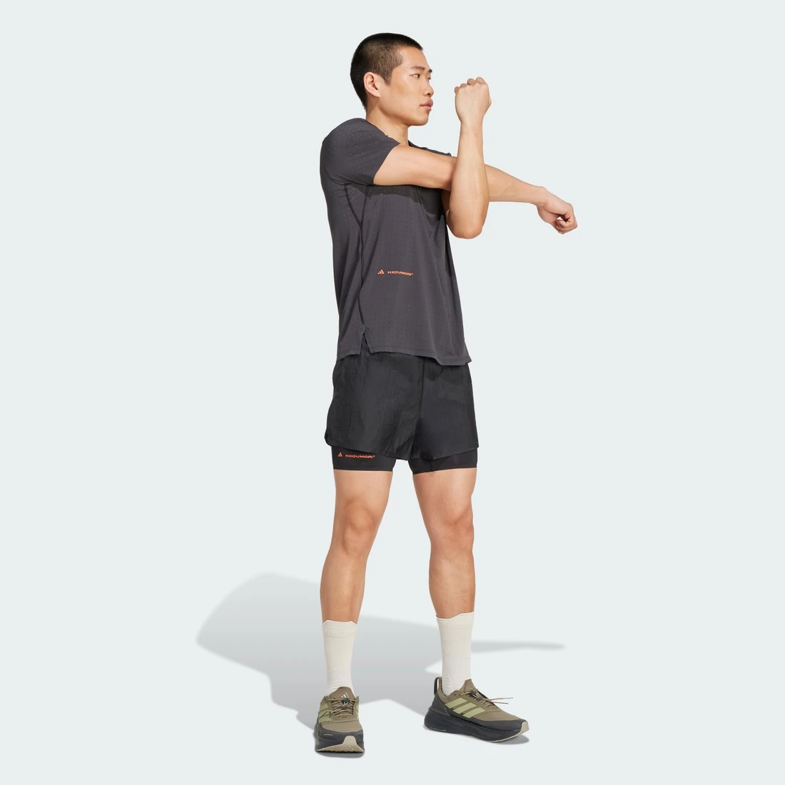 아디다스 x 에르마노스 쿠모리 러닝 티셔츠 블랙 - KR 사이즈 JW0553