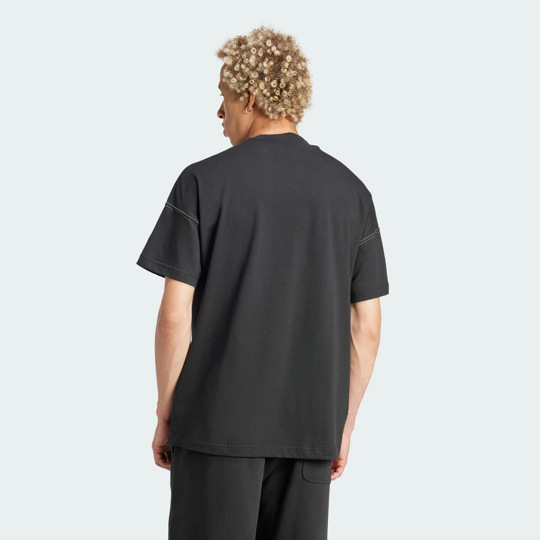 아디다스 ALL SZN 그래픽 티 JJ3658