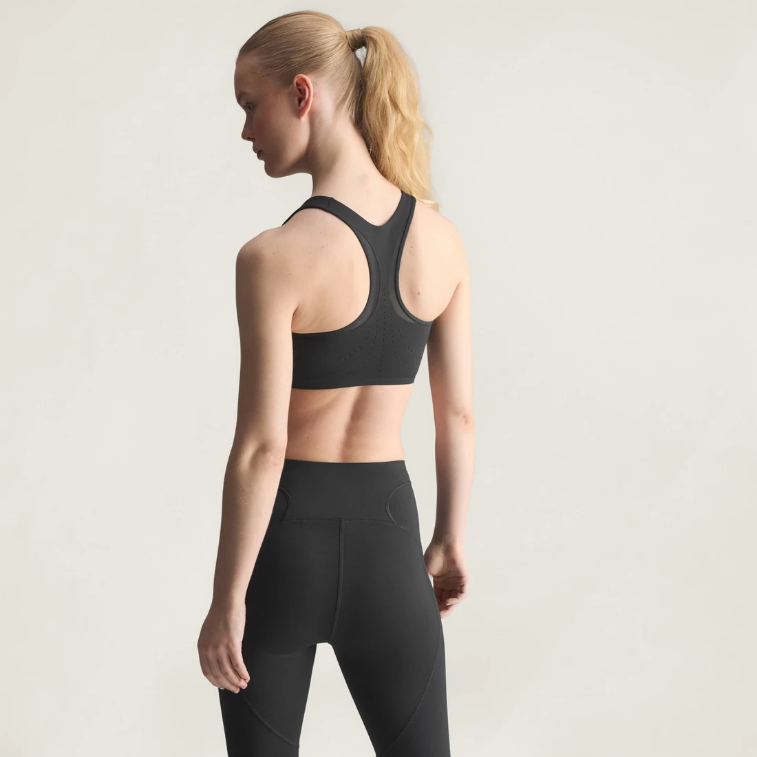 아디다스 ADIDAS BY STELLA MCCARTNEY 트루퍼포즈 트레이닝 미디엄 서포트 브라 JW4539