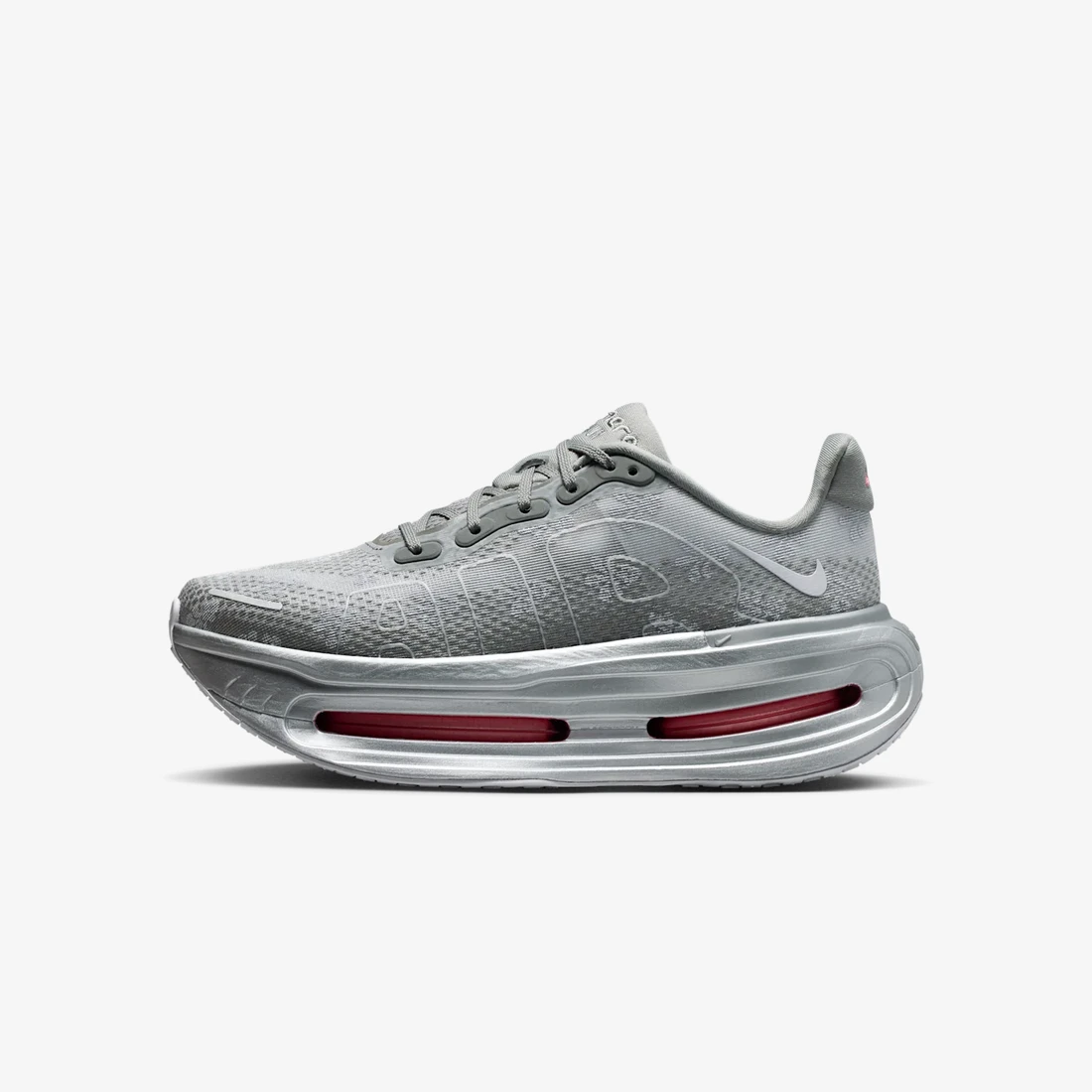 나이키 우먼스 보메로 간헐천 그레이 메탈릭 실버 IQ0028-001