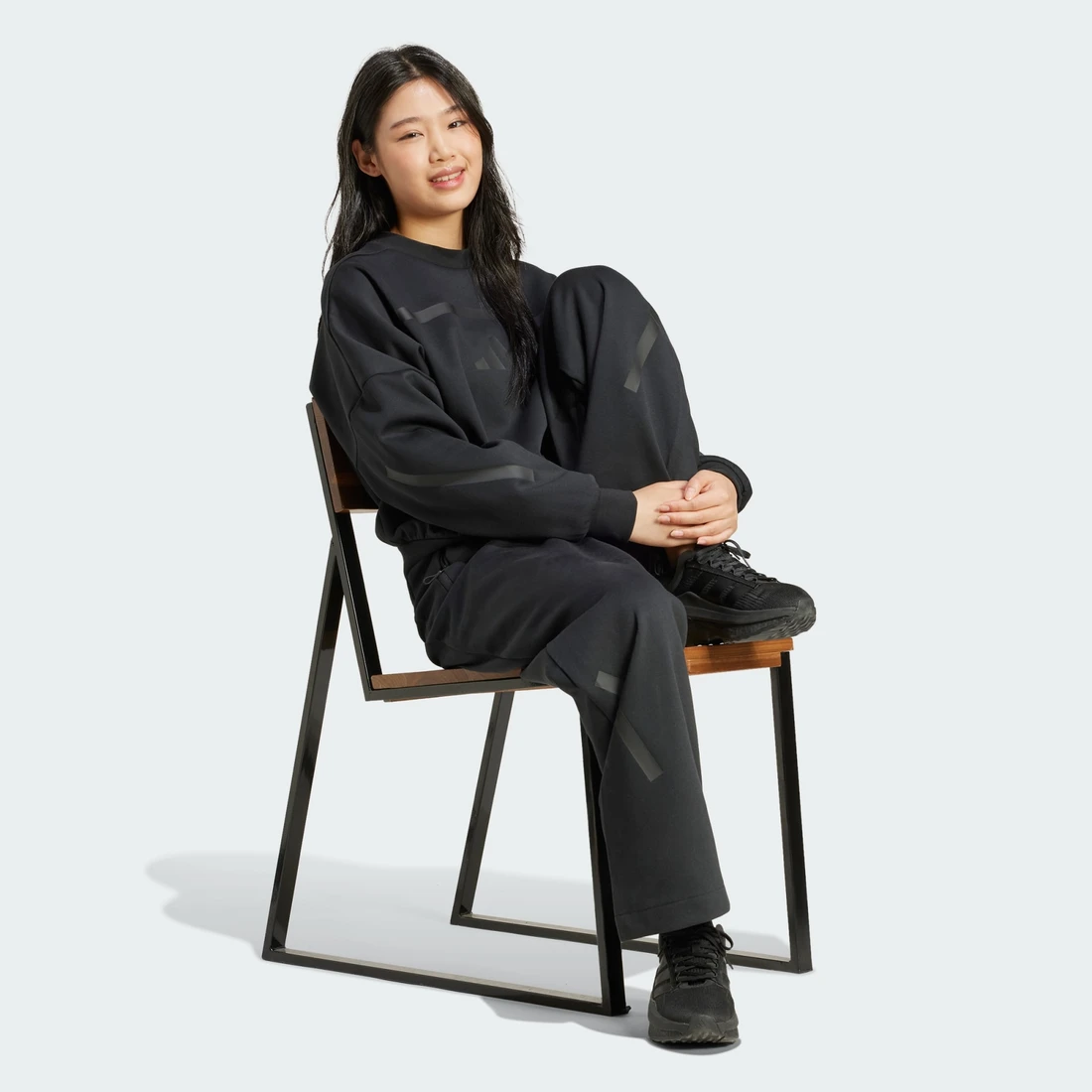 아디다스 아디다스 Z.N.E. 배럴 팬츠 JE7850