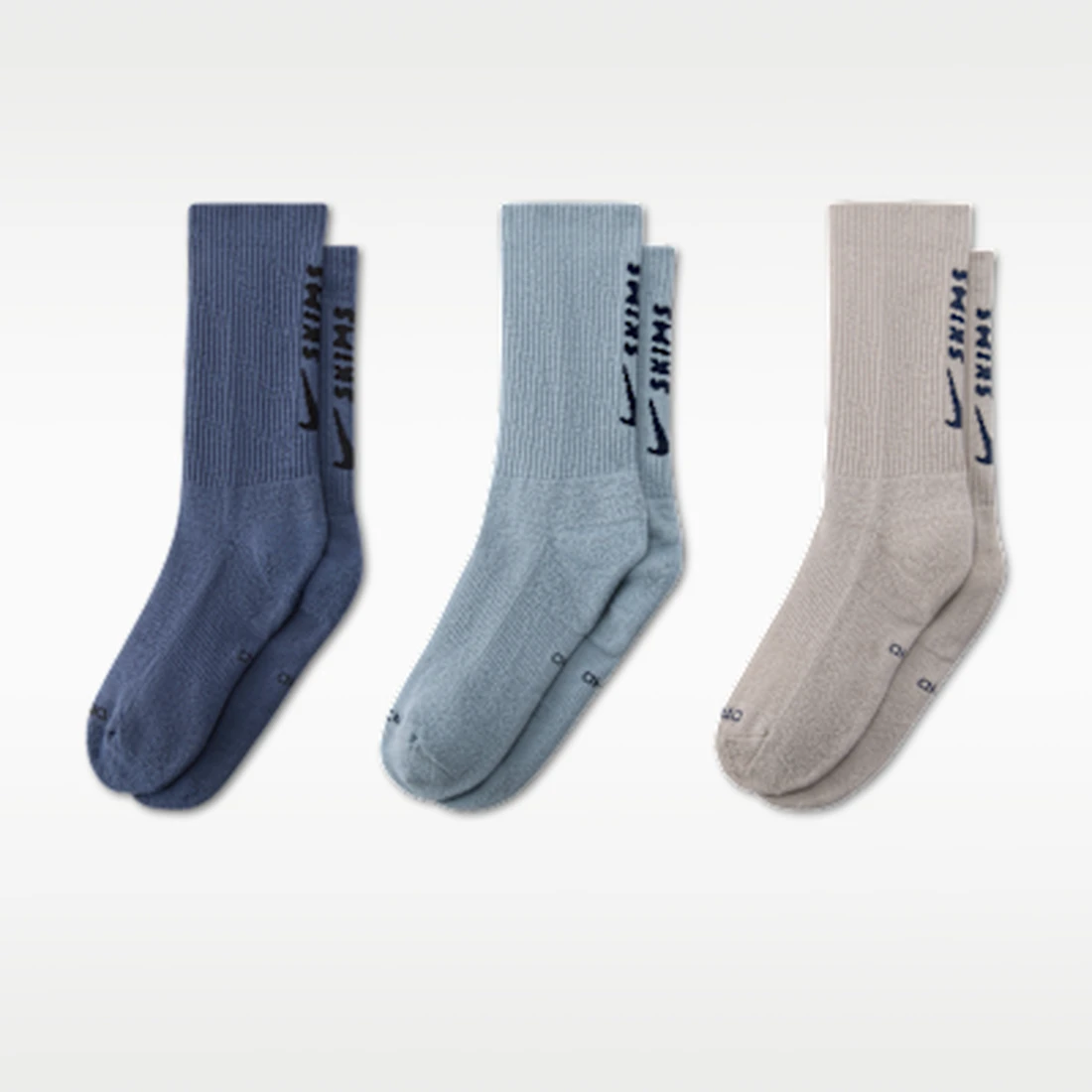 나이키스킴스 여성 드라이 핏 크루 삭스(3켤레) IQ8104-906