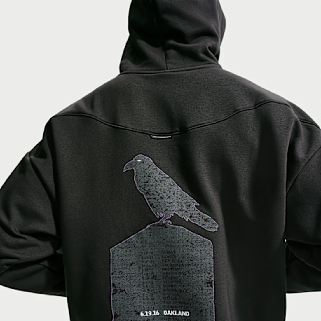 나이키 르브론 '허트 필링스' 남성 써마 핏 브러시드 농구 풀오버 후디 IH8855-045